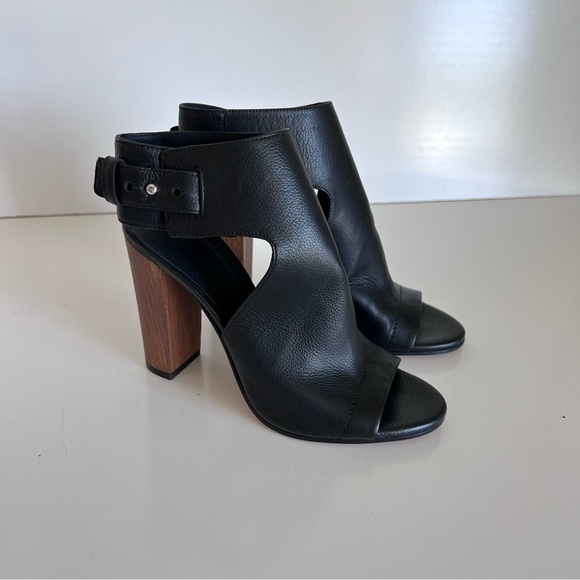 Vince Shoes - Vince Black Leather Sandals with Brown Heel